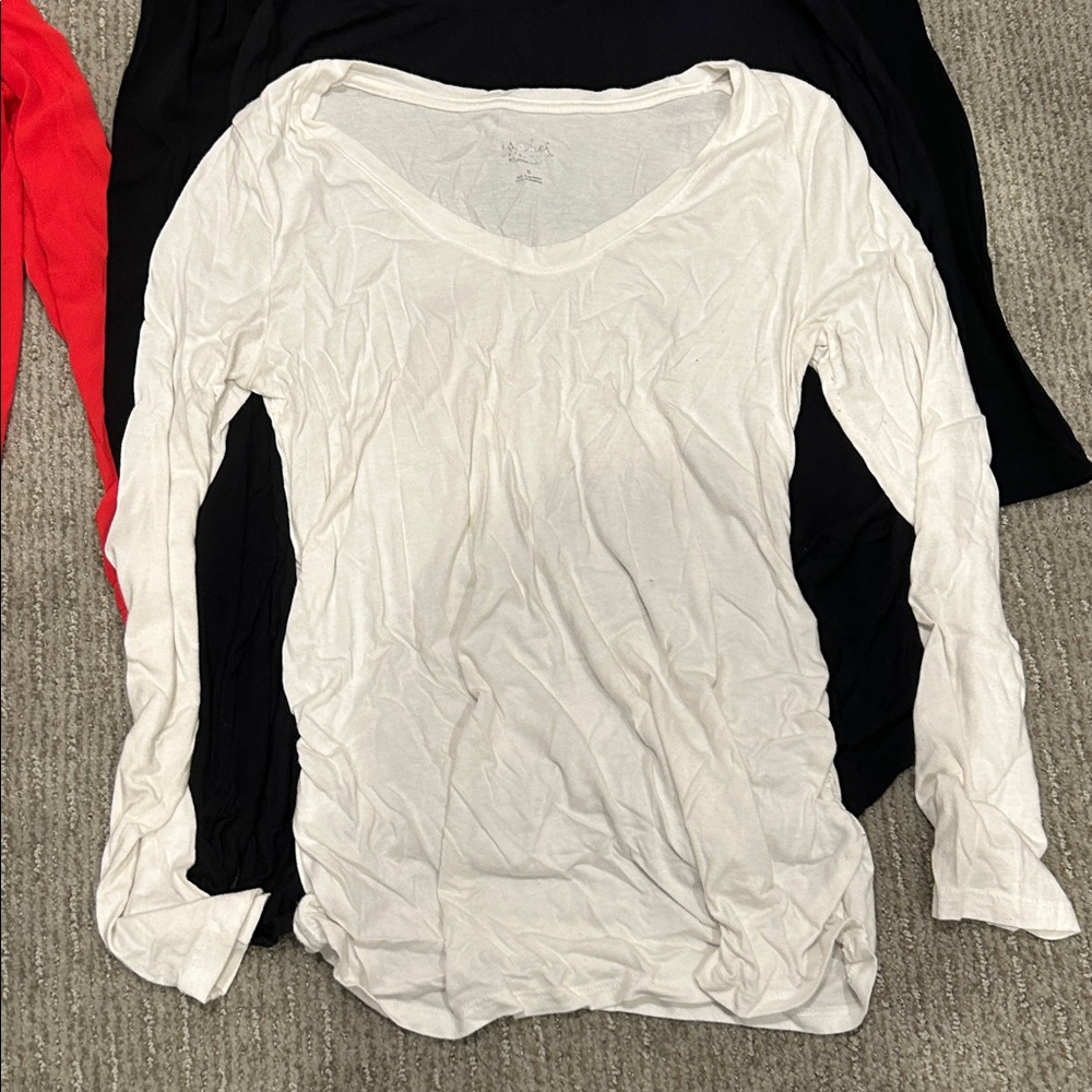 Assorted Long Sleeve Maternity Tops - Picture 10 of 12